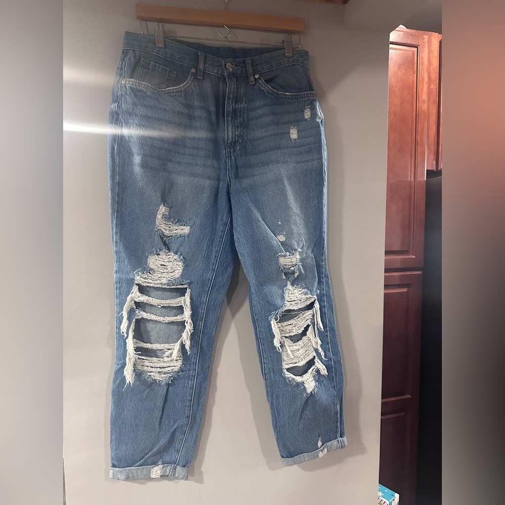 Venus distressed jeans